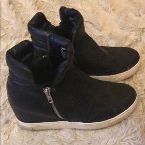 Steve Madden wedges